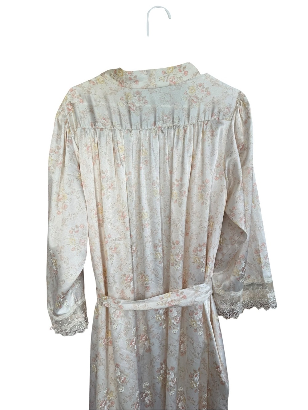 vintage Christian Dior "Le Connaisseur" satin soft floral pattern robe - Picture 4 of 10